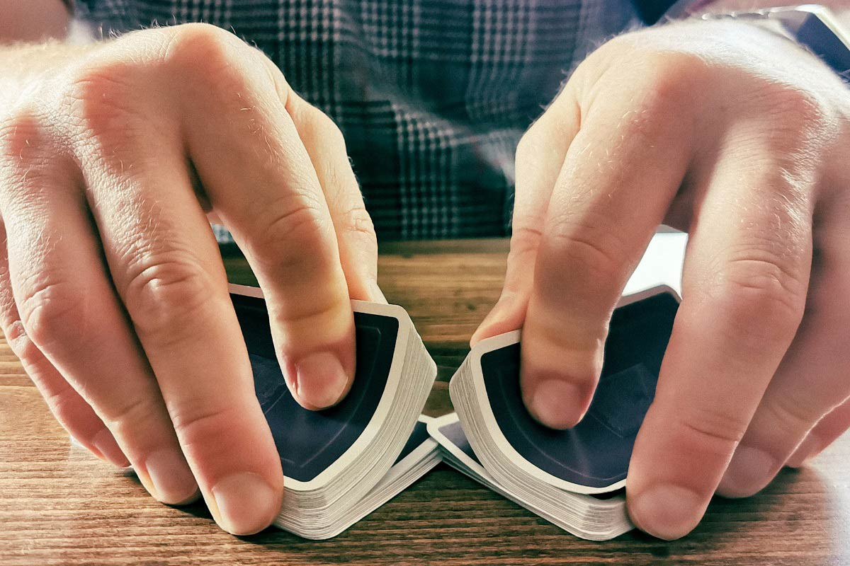 Quali sono le origini del gioco della briscola? - -