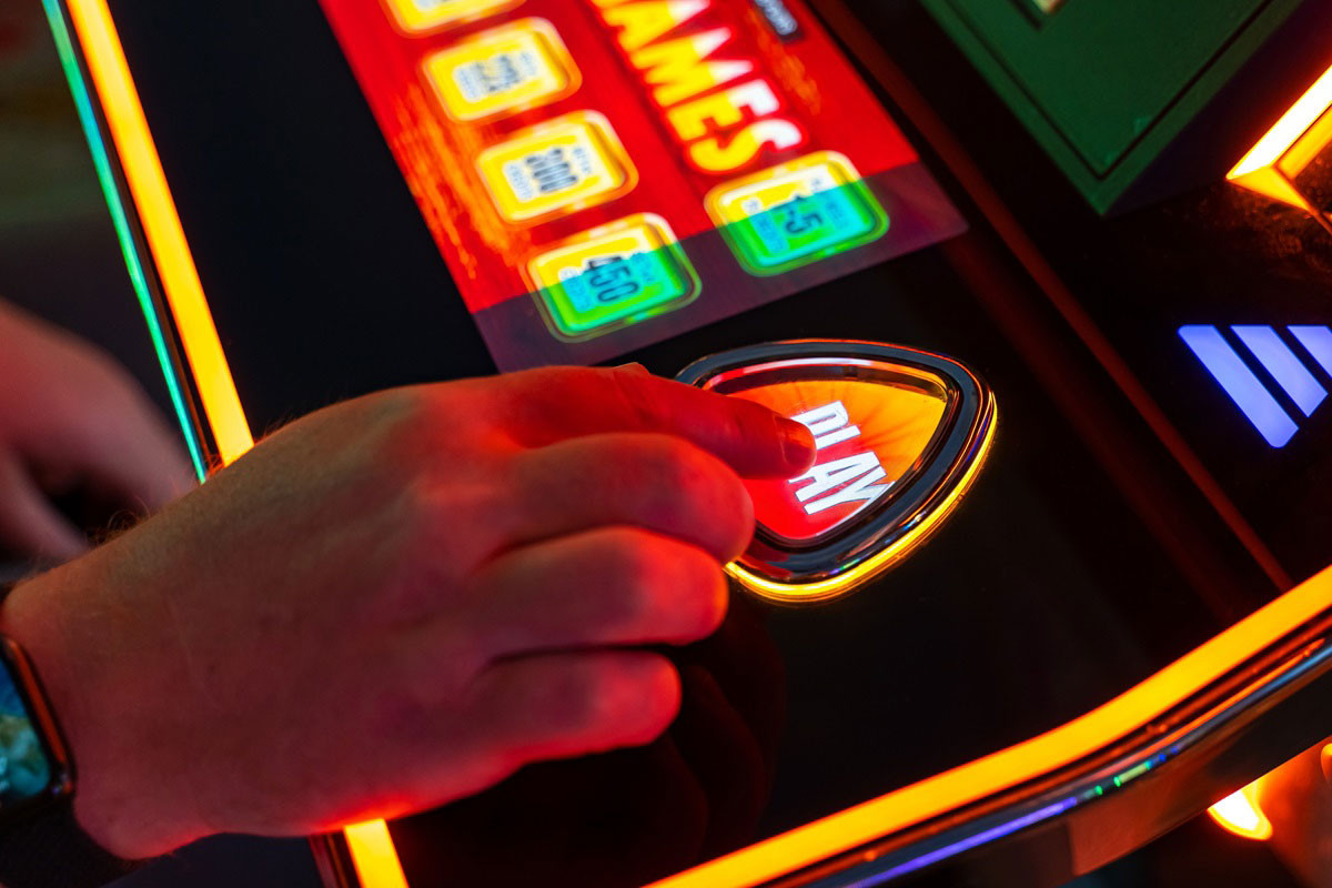 Stephan van den Oetelaar, il CEO che ha salvato Stakelogic - -